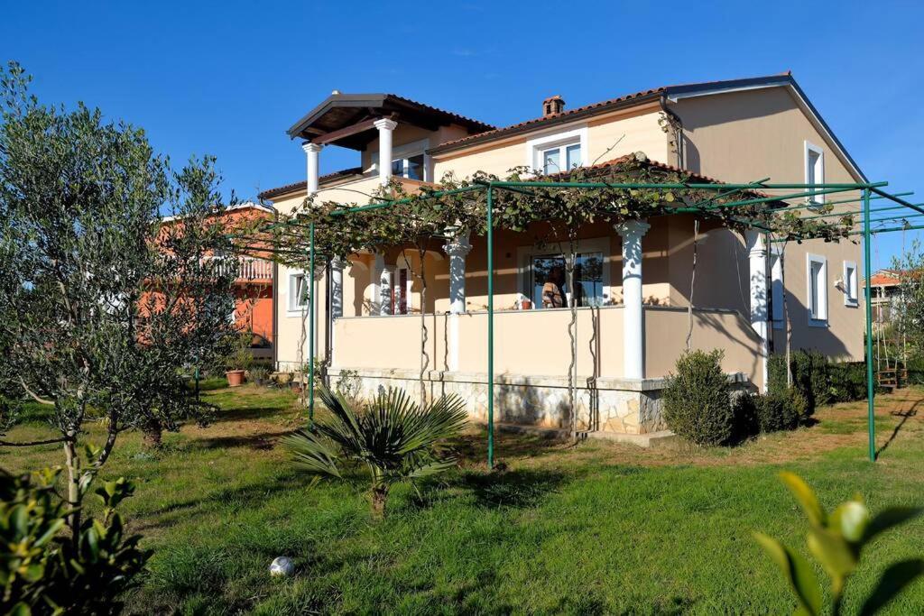 Comfortable Apartment Near Pula Marčana Dış mekan fotoğraf