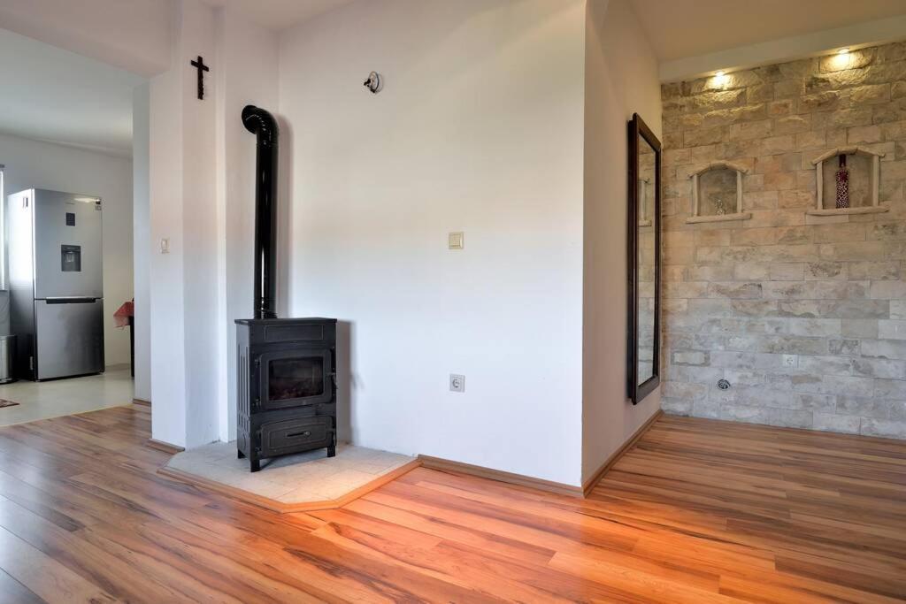 Comfortable Apartment Near Pula Marčana Dış mekan fotoğraf