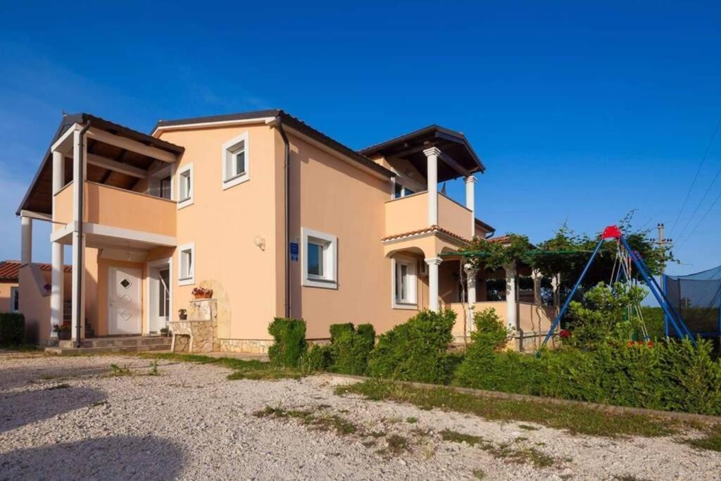 Comfortable Apartment Near Pula Marčana Dış mekan fotoğraf